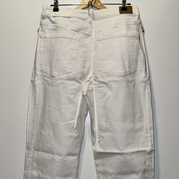 American Eagle Mom Jean - Picture 4 of 10